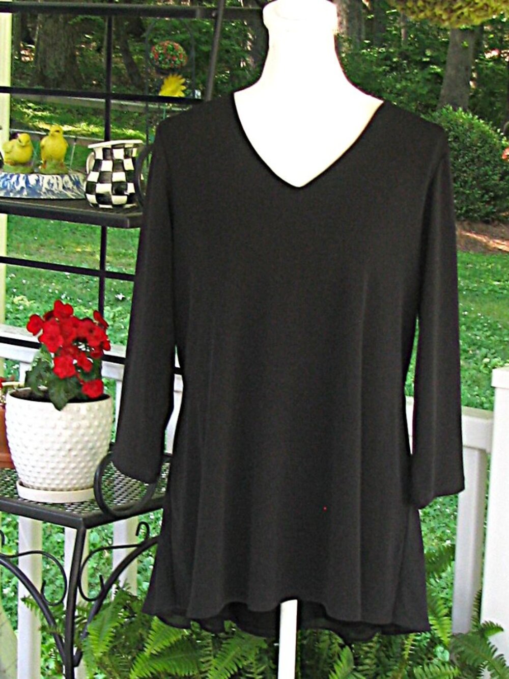 Susan Graver liquid knit v neck 3/4 sleeve Medium top shirt blouse pullover